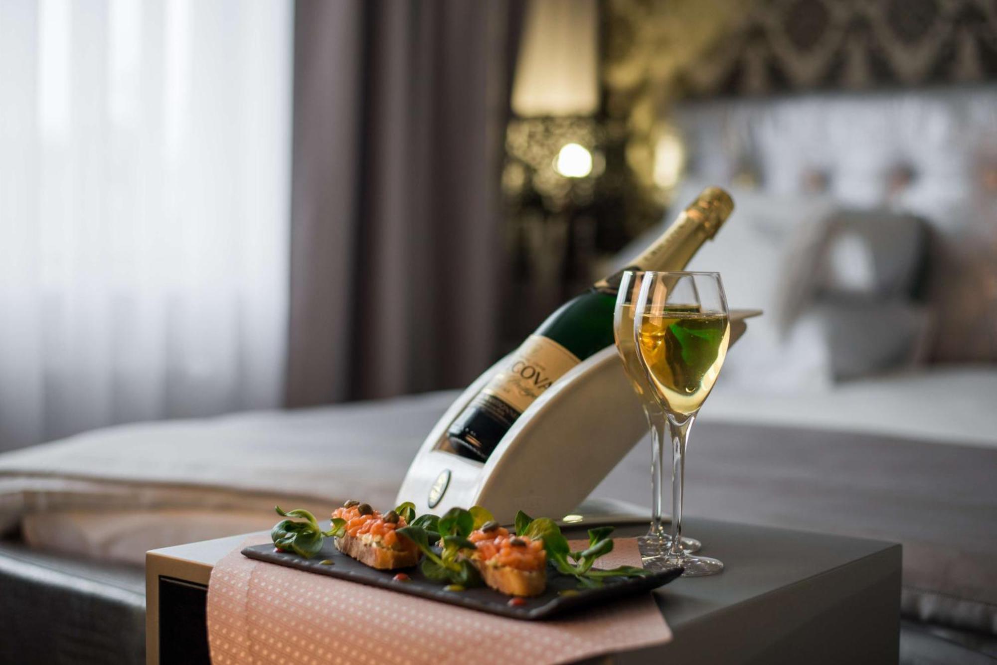 Radisson Blu Hotel, Greater Noida Luaran gambar