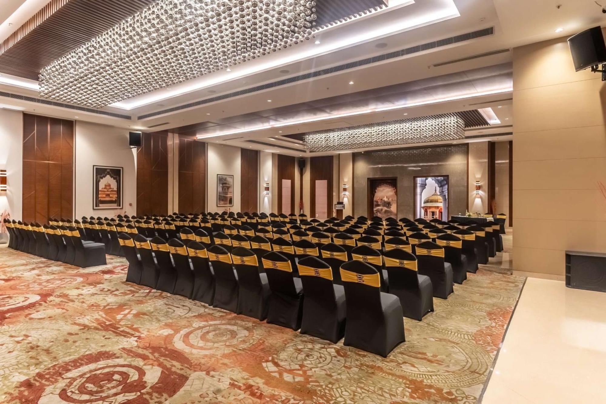 Radisson Blu Hotel, Greater Noida Luaran gambar The Grand Ballroom
