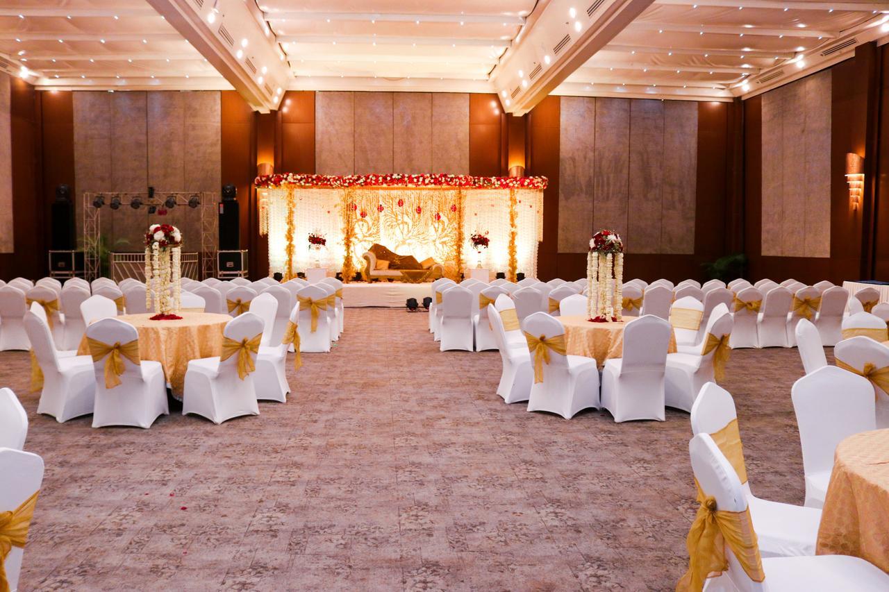 Radisson Blu Hotel, Greater Noida Luaran gambar A wedding reception in India